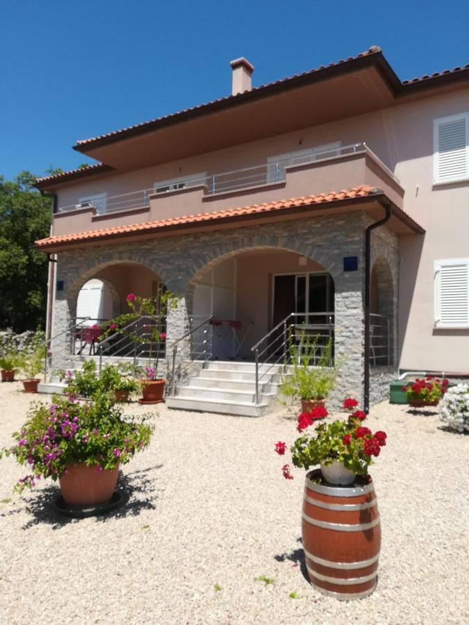 Stela Pinezići Exterior foto